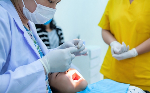 Niềng răng cho khách hàng Cát Tiên